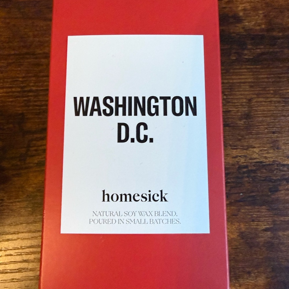 Homesick Washington D.C. Soy Candle - Red Box